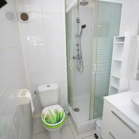 Front De Mer, Wifi, 4 Couchages, Tres Grand Et Joli Le Barcarès